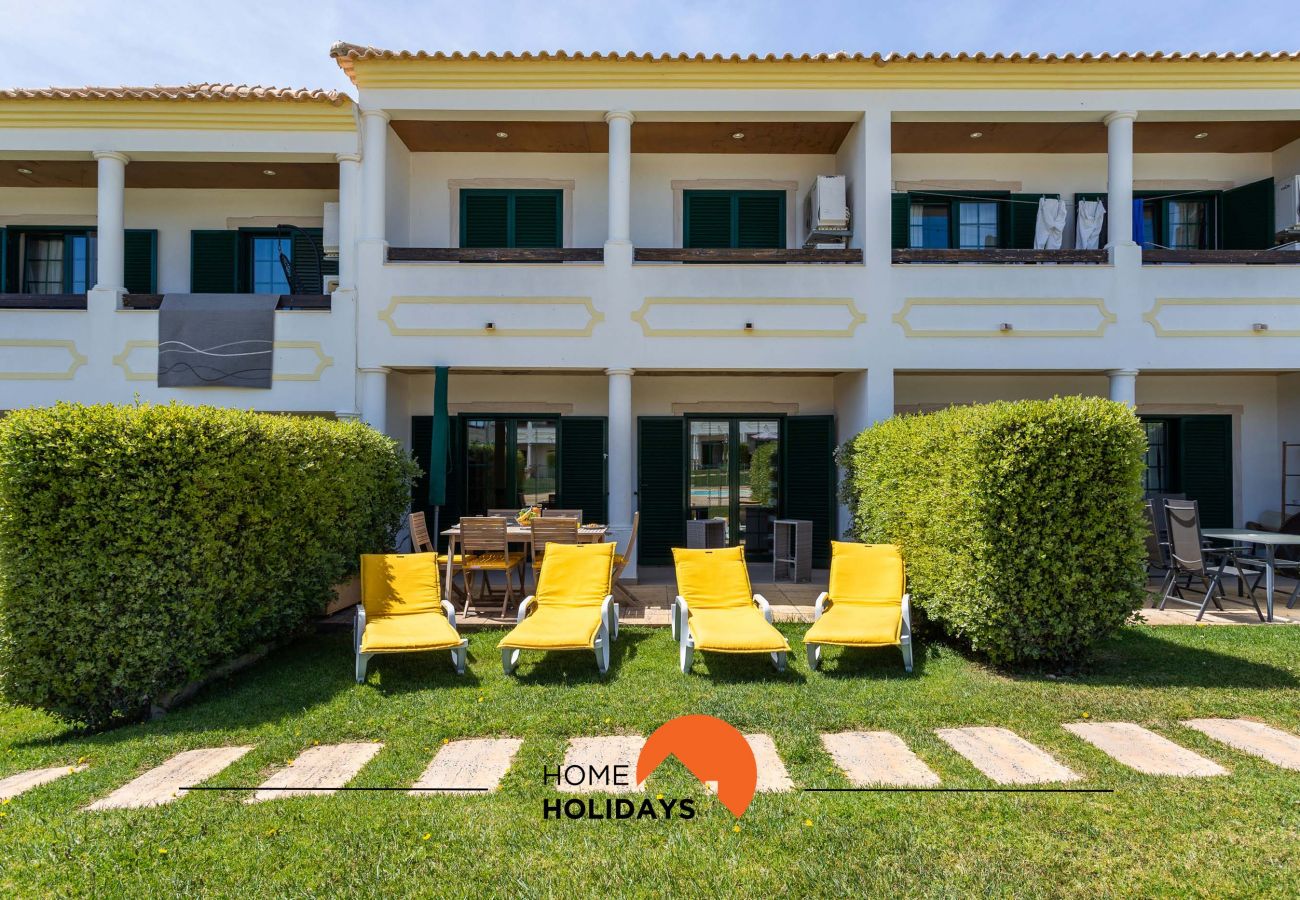 Casa em Ferreiras - #146 Fully Equiped w/ Pool, Garden and Balcony