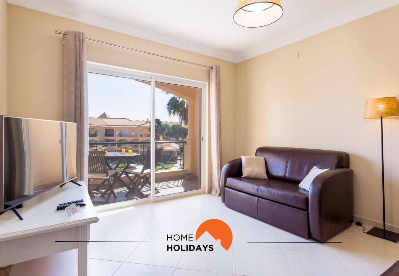 Apartamento em Vilamoura - #130 Praia Village w/pool by Home Holidays