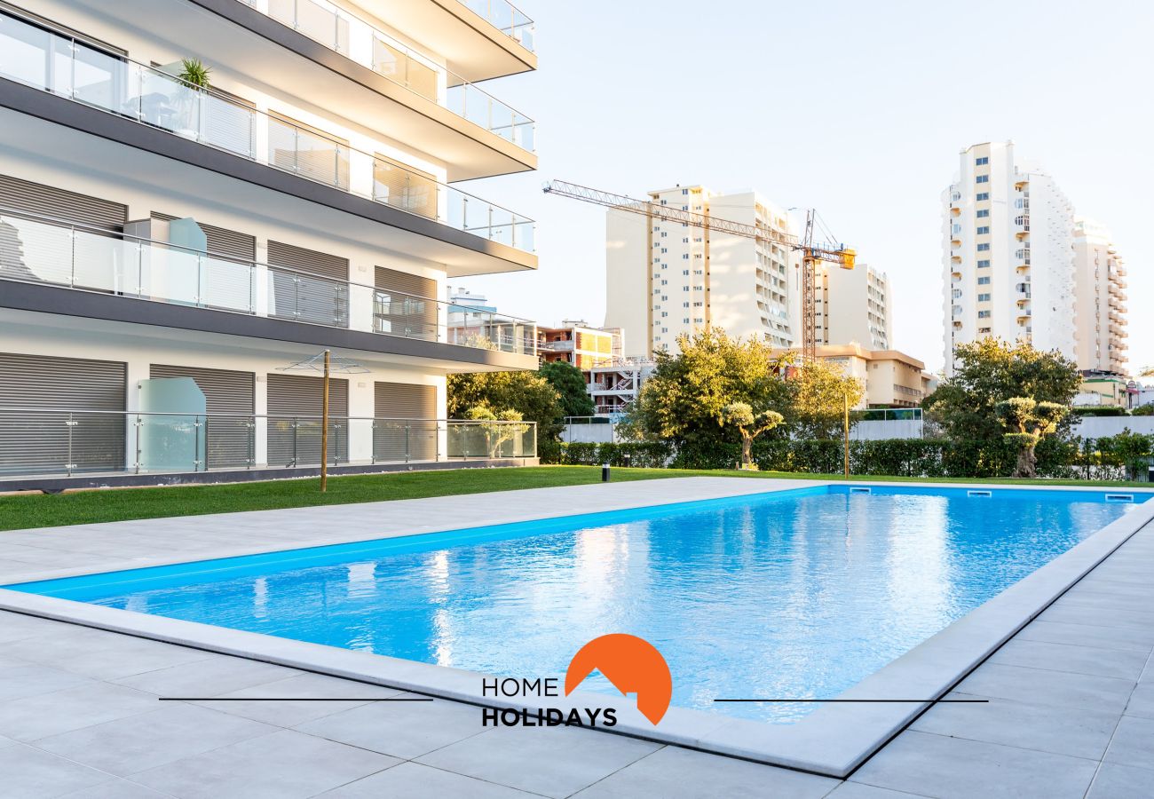 Apartamento em Portimão - #192 Spacious Fully Equiped w/ AC and Pool