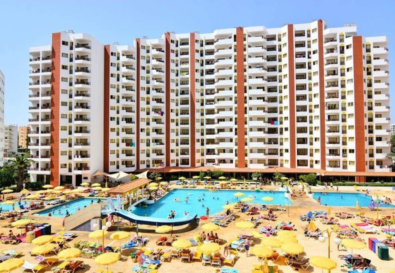 Apartamento em Portimão - #149 Clube Praia da Rocha By Home Holidays