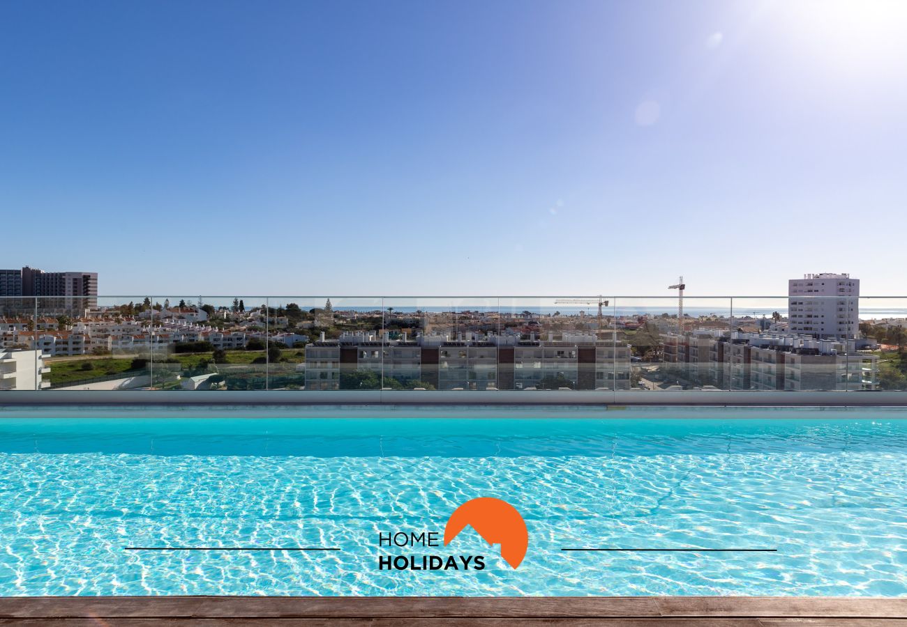 Apartamento em Albufeira - #200 Panoramic Rooftop w/ Pool and AC