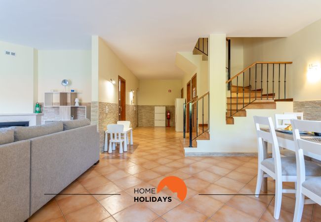 Townhouse in Albufeira - #208 Fully Equiped w/ AC, Private Patio and Pool
