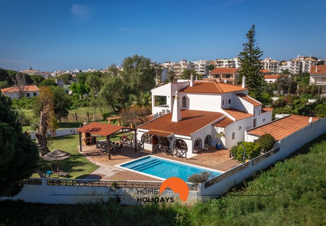 Villa in Albufeira - #213 Family Villa w/pool near the Beach 
